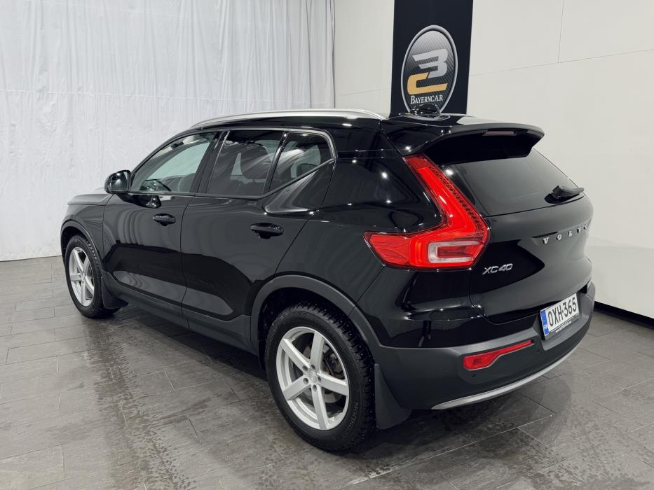 VOLVO XC40 2018