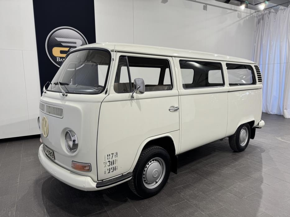 VOLKSWAGEN KOMBIWAGEN 1972