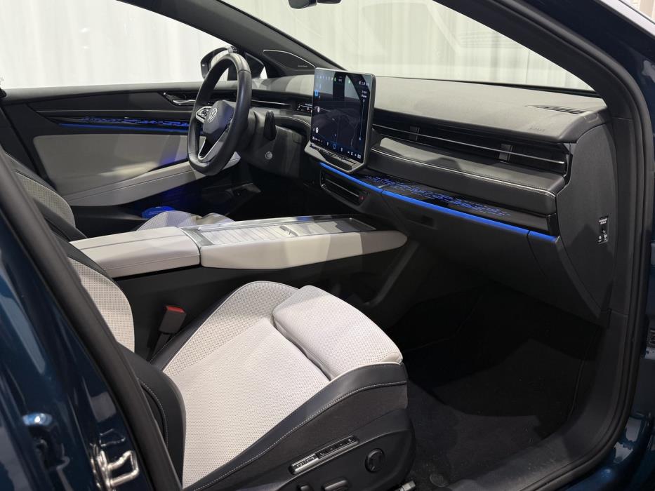 VOLKSWAGEN ID.7 2025