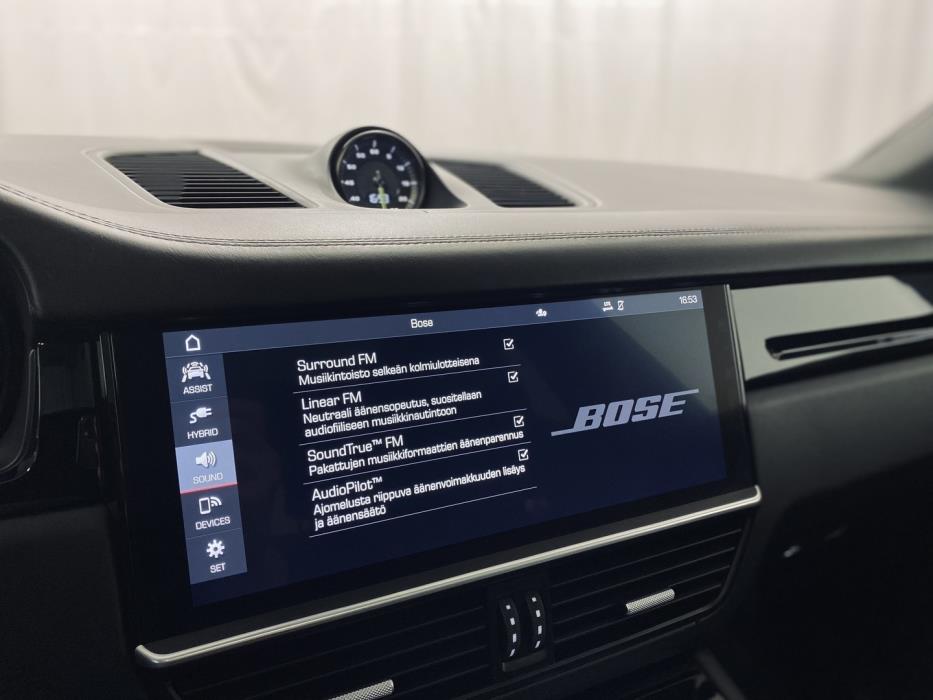 PORSCHE Cayenne 2019