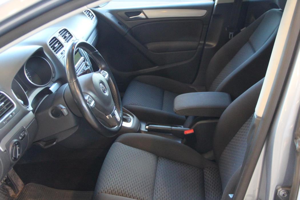 VOLKSWAGEN Golf 2009