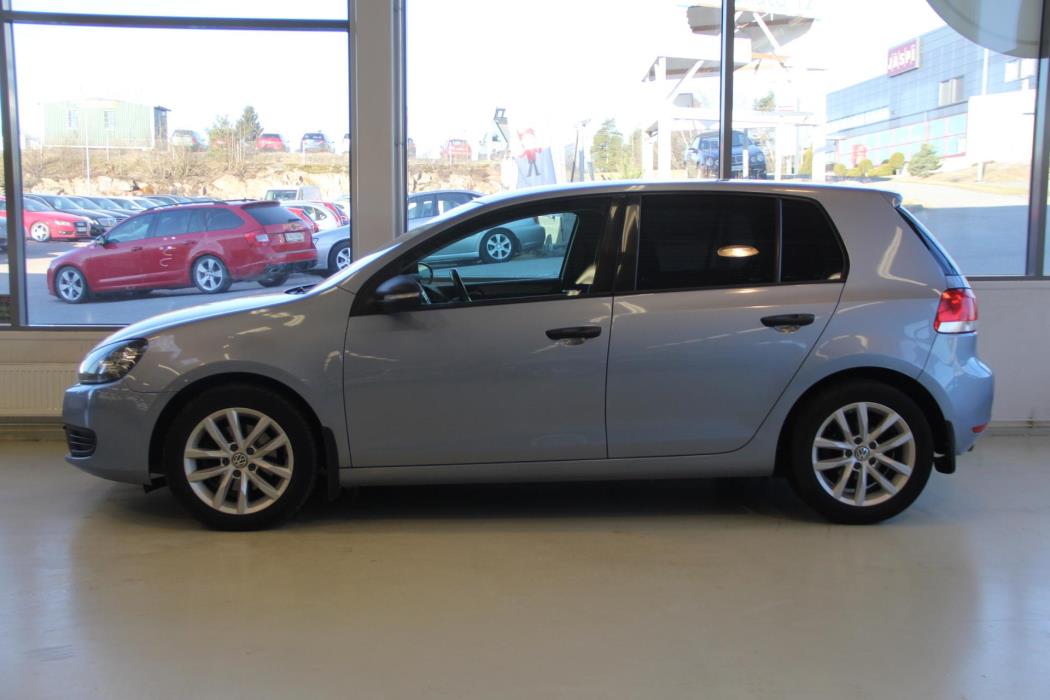 VOLKSWAGEN Golf 2009