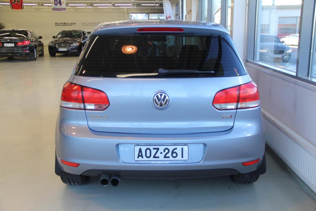 VOLKSWAGEN Golf 2009