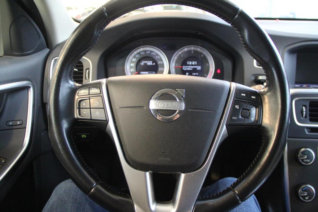 VOLVO V60 2011