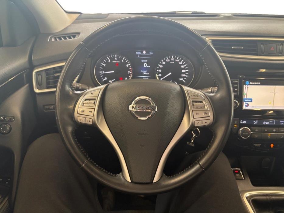NISSAN Qashqai 2015
