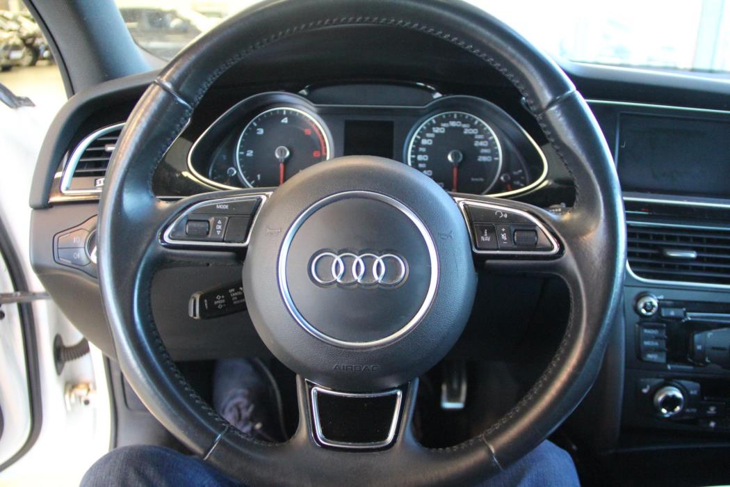 AUDI A4 2015