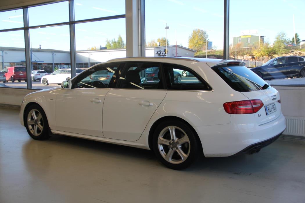 AUDI A4 2015