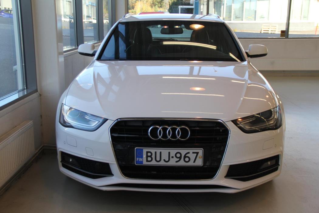 AUDI A4 2015