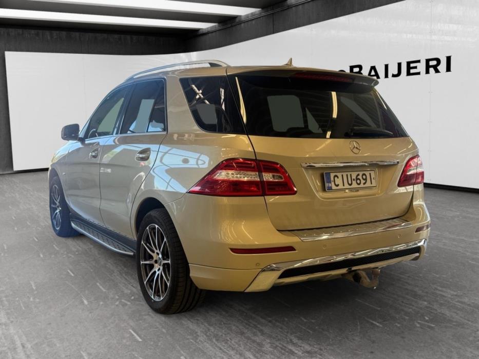 MERCEDES-BENZ ML 2012