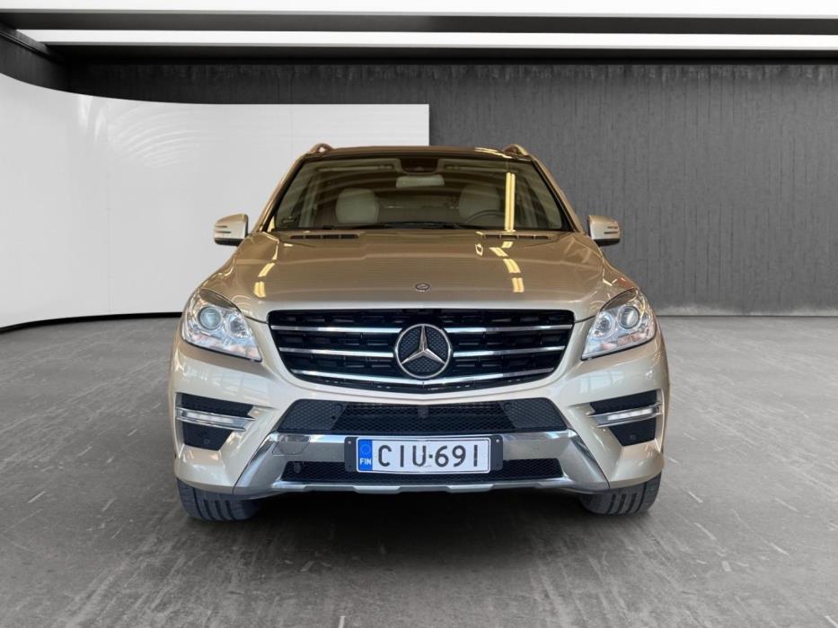 MERCEDES-BENZ ML 2012