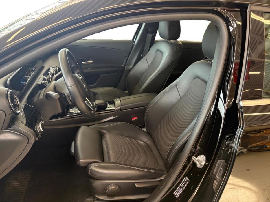 MERCEDES-BENZ A 2019