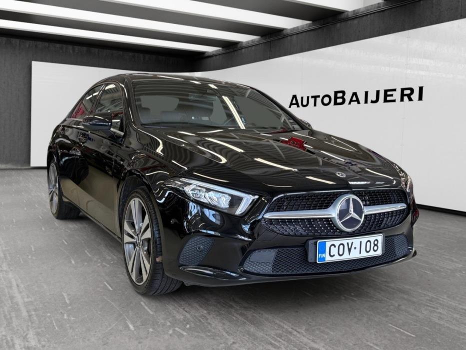 MERCEDES-BENZ A 2019