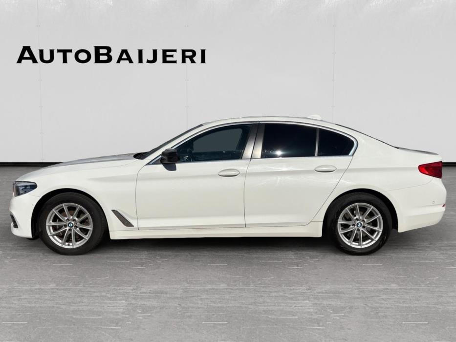 BMW 518 2018