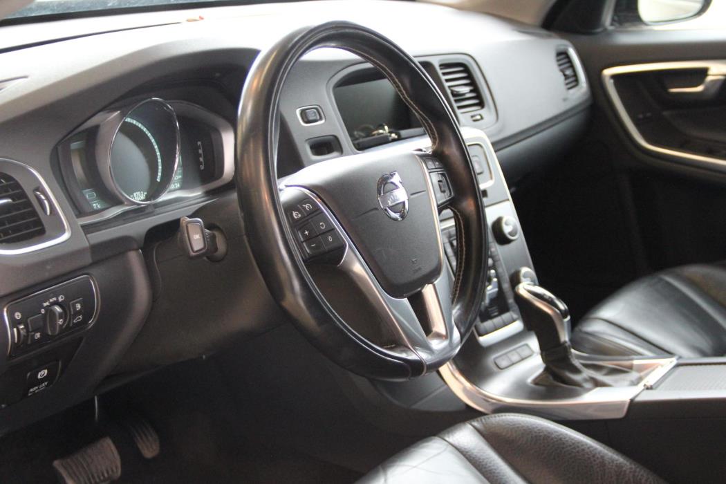 VOLVO V60 2013