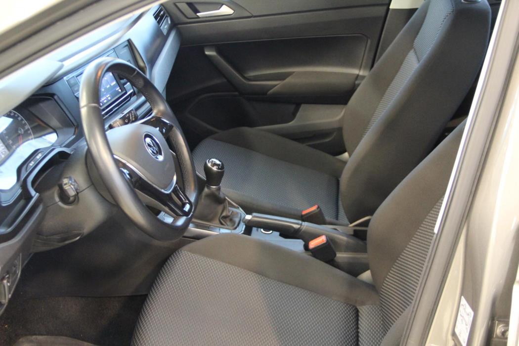 VOLKSWAGEN Polo 2021