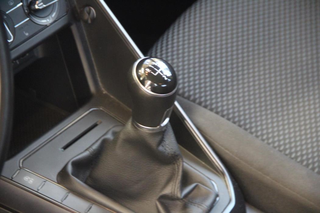 VOLKSWAGEN Polo 2021