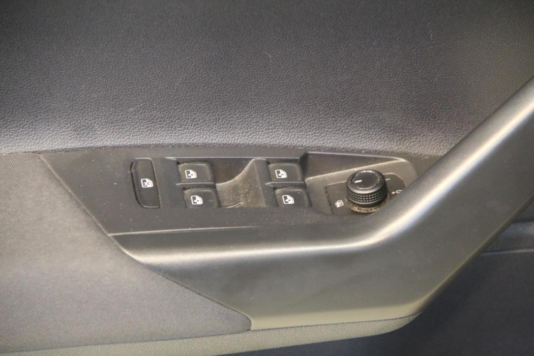 VOLKSWAGEN Polo 2021