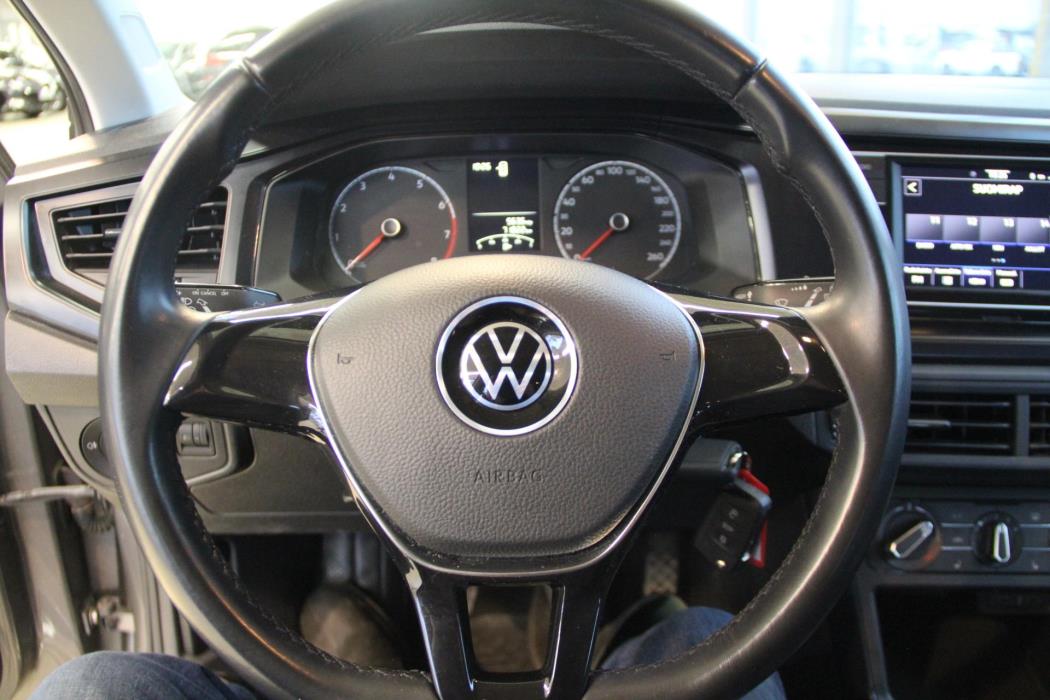 VOLKSWAGEN Polo 2021