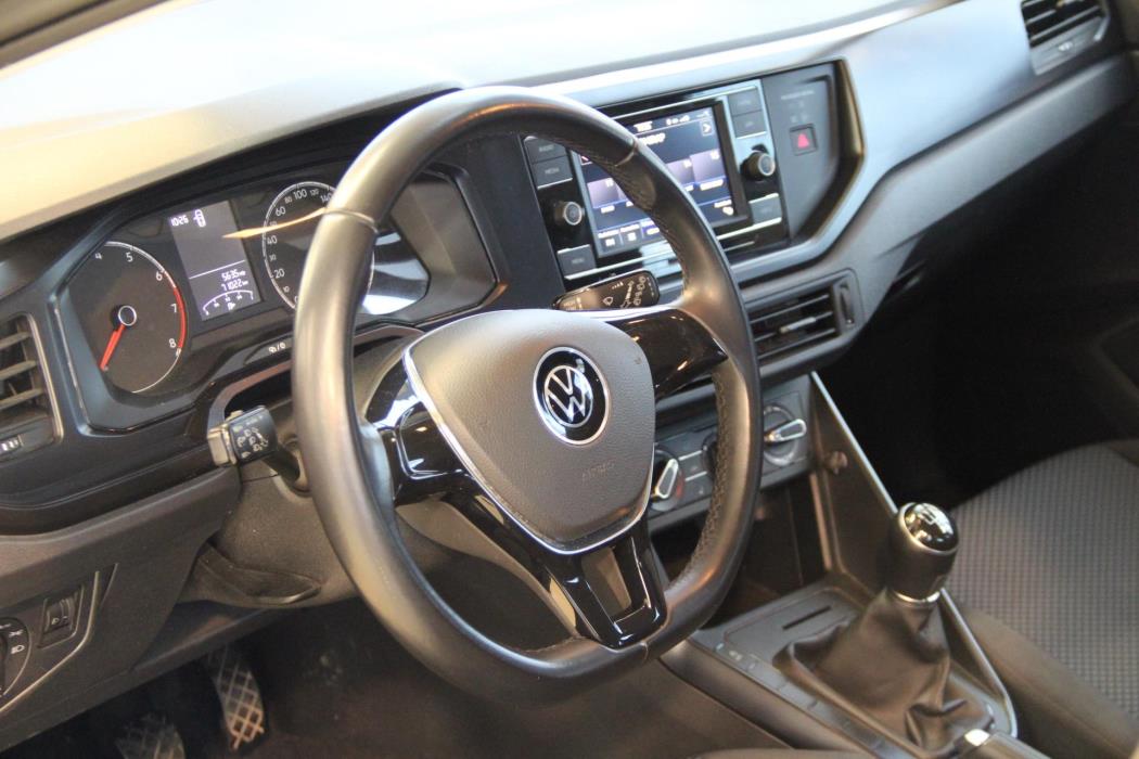 VOLKSWAGEN Polo 2021