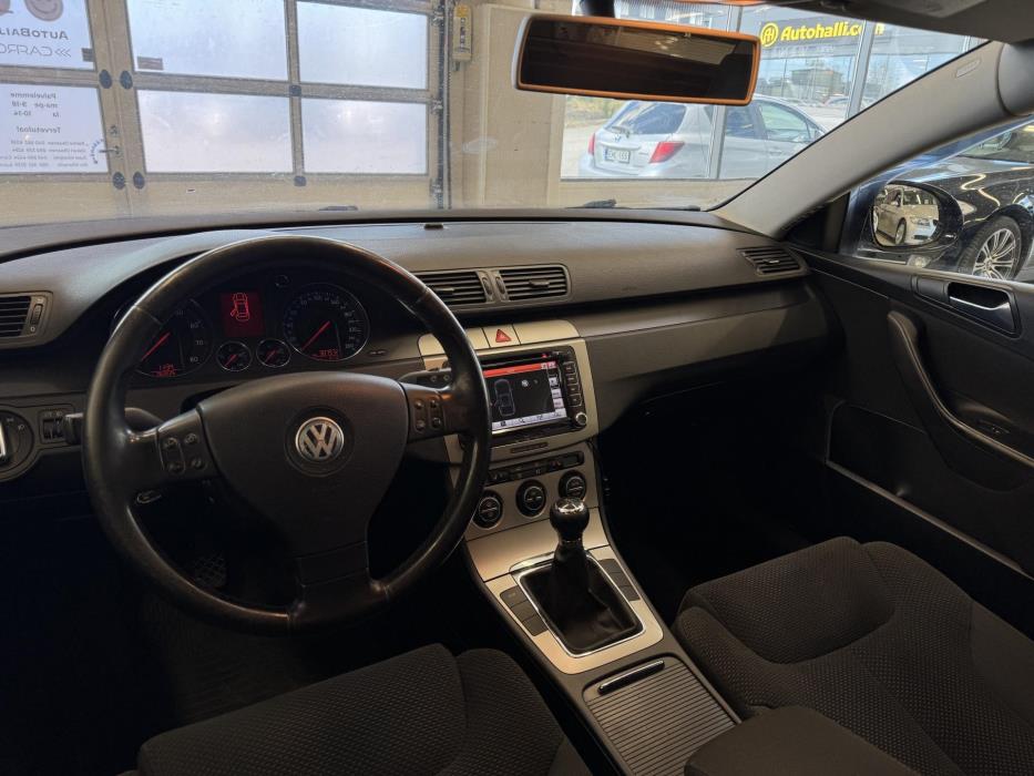 VOLKSWAGEN Passat 2006