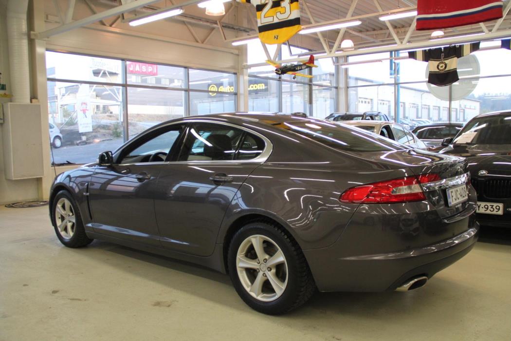 JAGUAR XF 2009