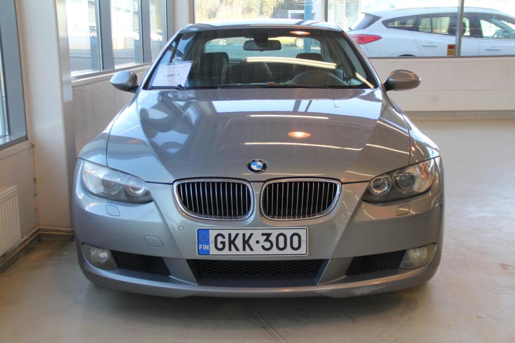 BMW 325 2007