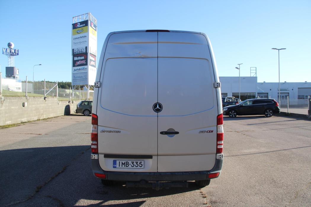 MERCEDES-BENZ Sprinter 2011