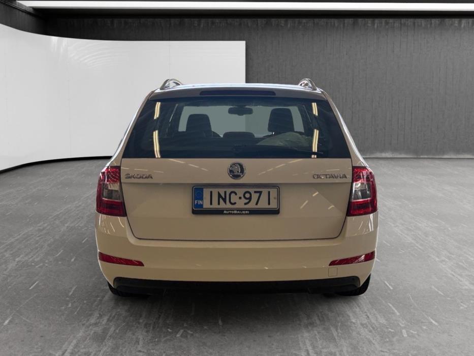 SKODA Octavia 2014