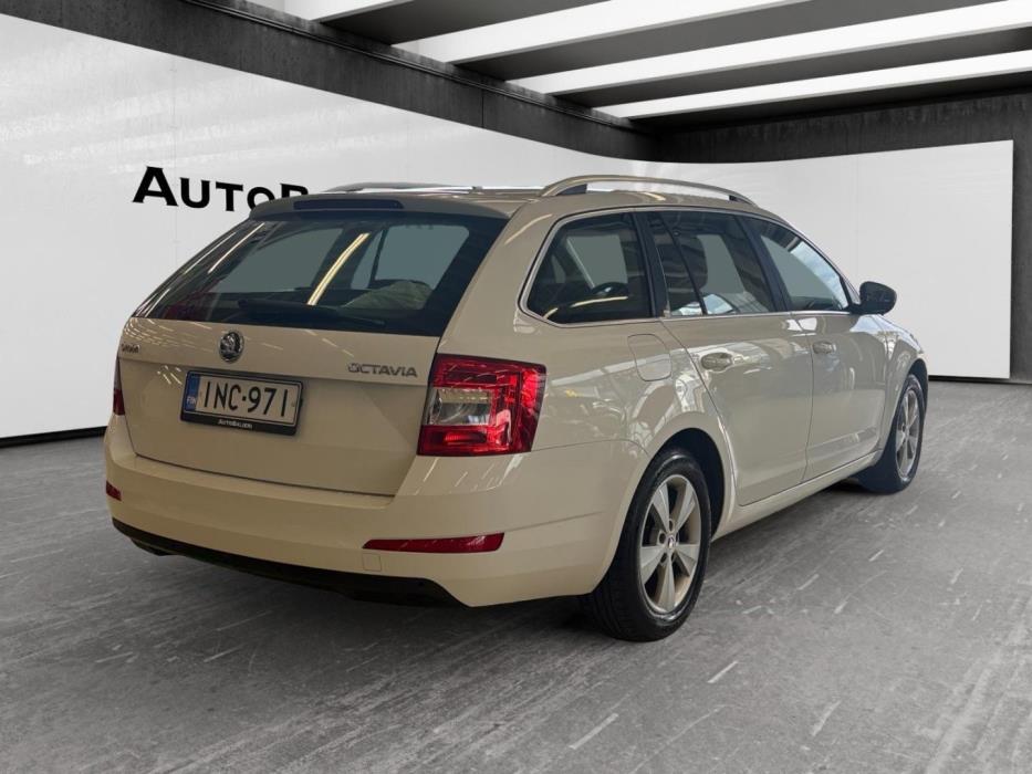 SKODA Octavia 2014