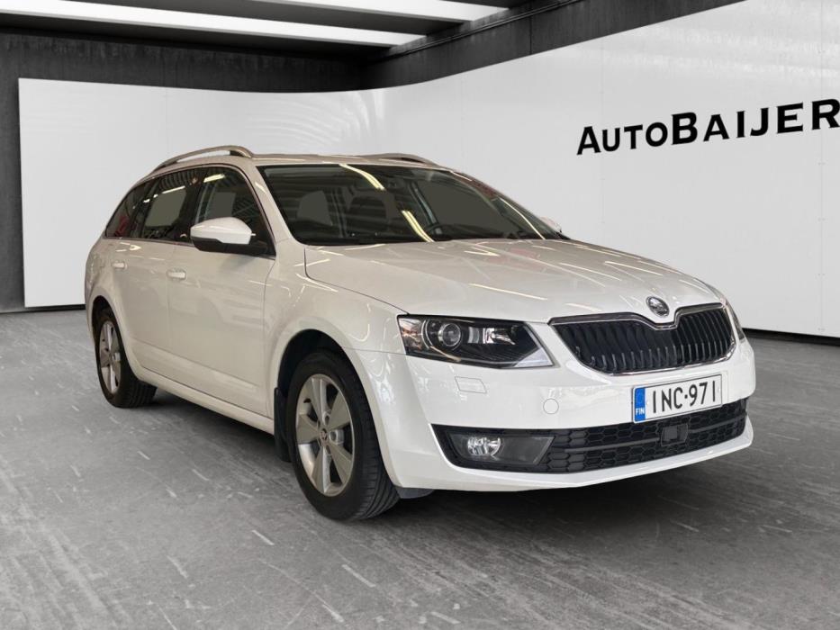 SKODA Octavia 2014