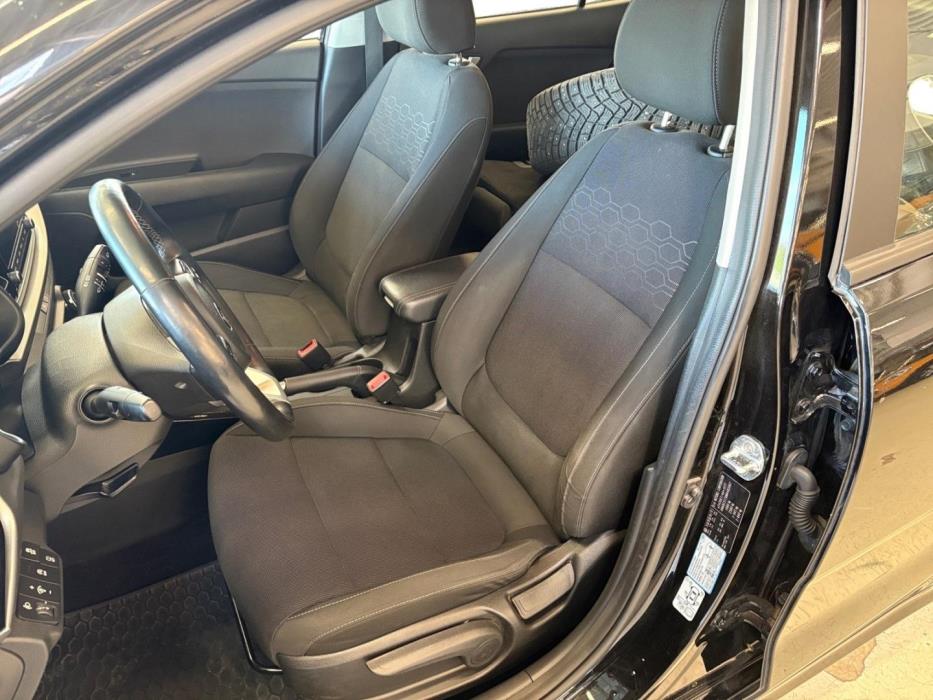 KIA Rio 2021