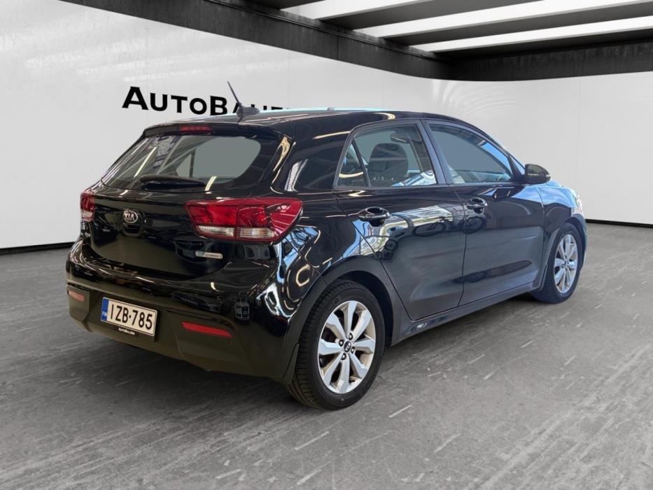 KIA Rio 2021