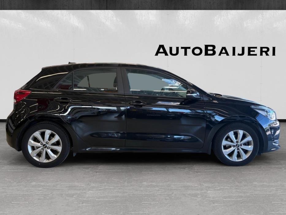 KIA Rio 2021
