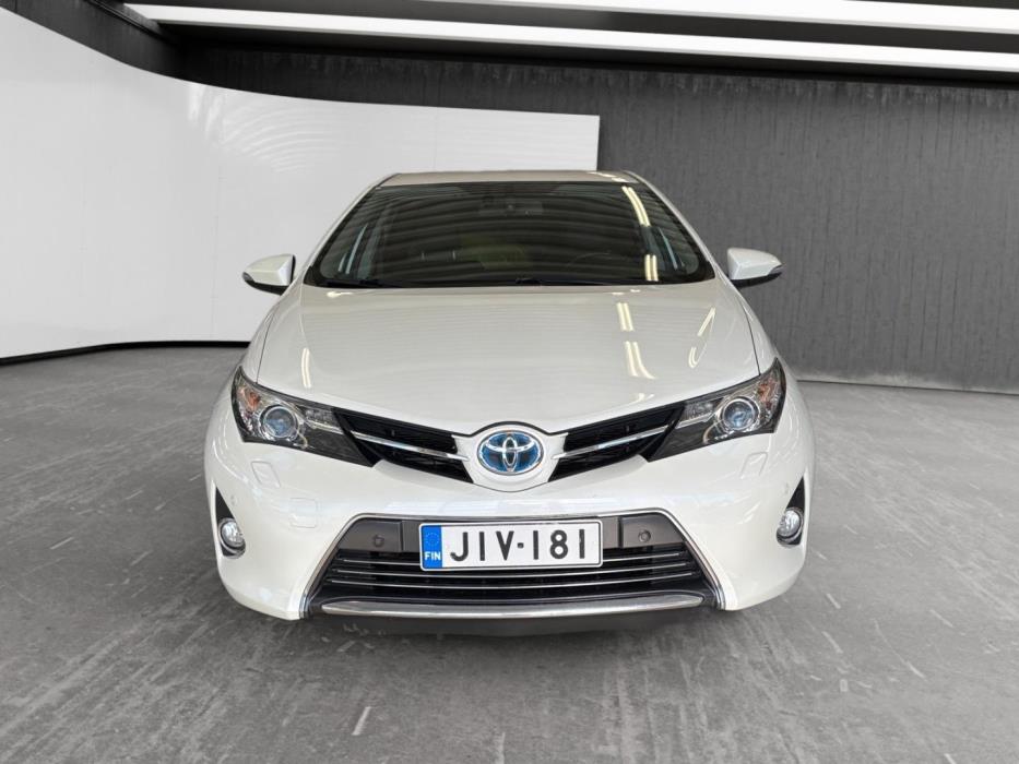 TOYOTA Auris 2013