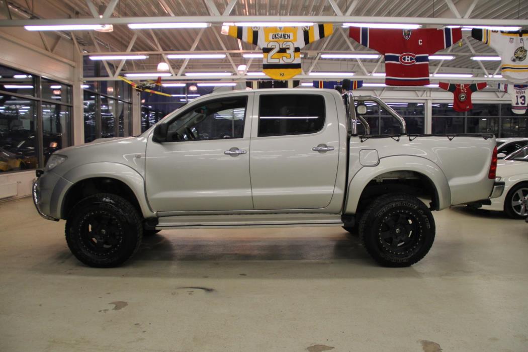 TOYOTA Hilux 2009