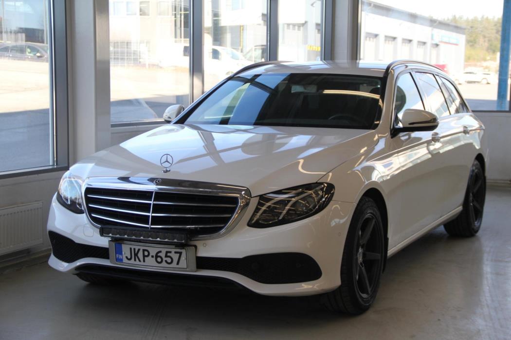 MERCEDES-BENZ E 2017