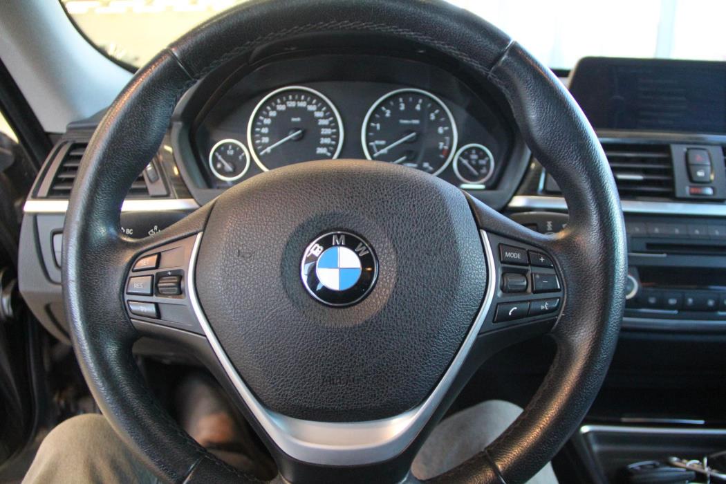 BMW 320 Gran Turismo 2013