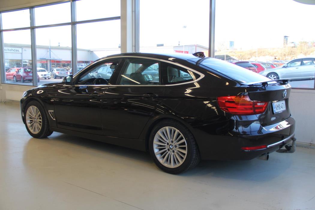BMW 320 Gran Turismo 2013
