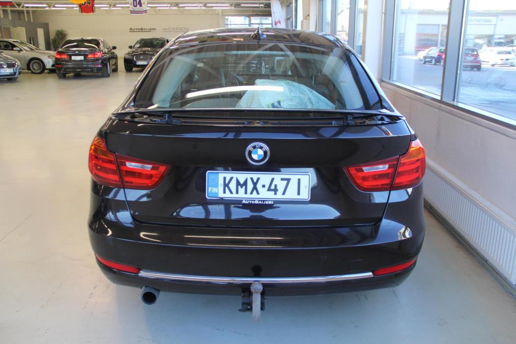 BMW 320 Gran Turismo 2013