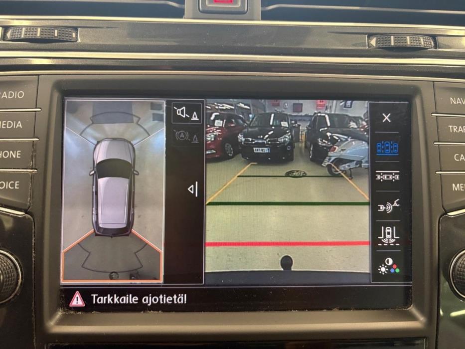 VOLKSWAGEN Tiguan 2016