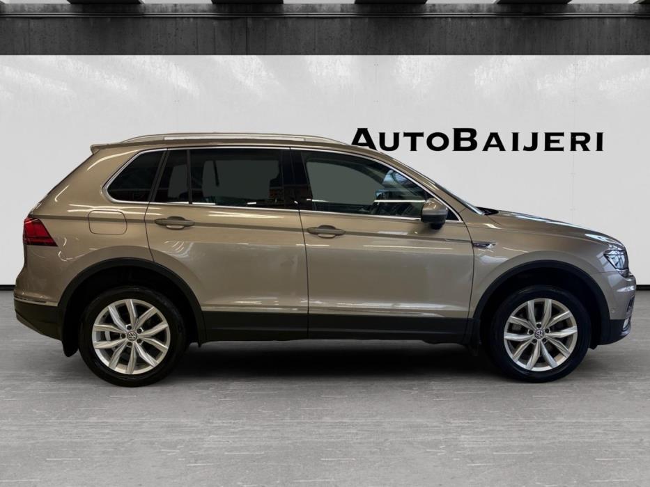 VOLKSWAGEN Tiguan 2016