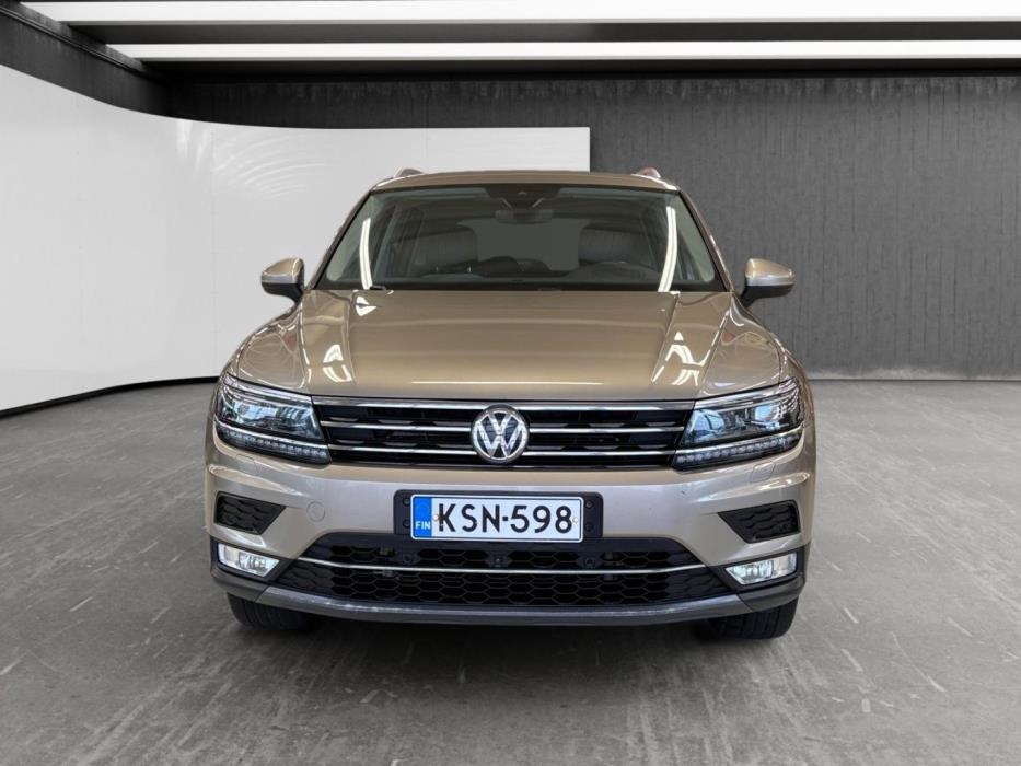 VOLKSWAGEN Tiguan 2016