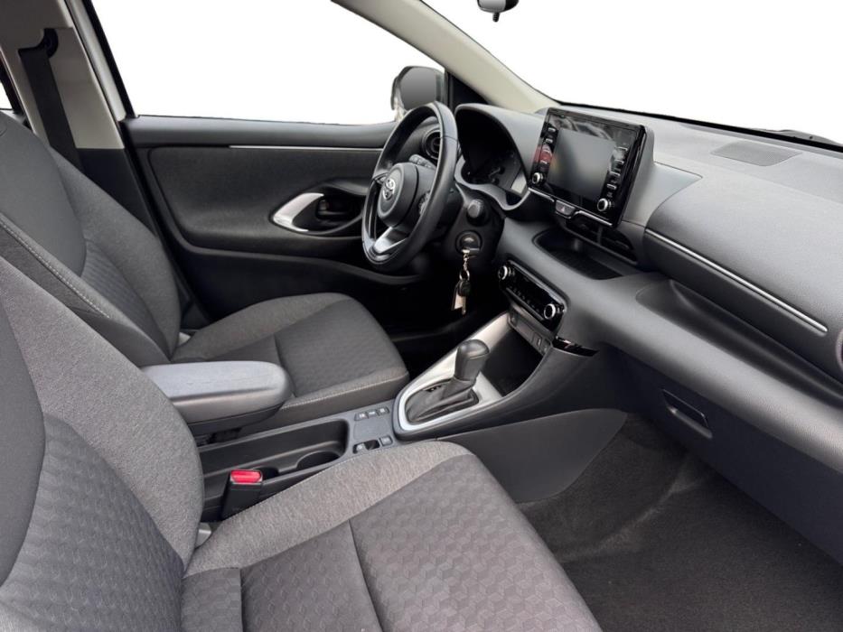 TOYOTA Yaris 2020