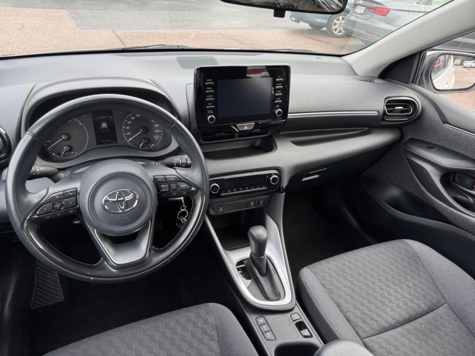 TOYOTA Yaris 2020