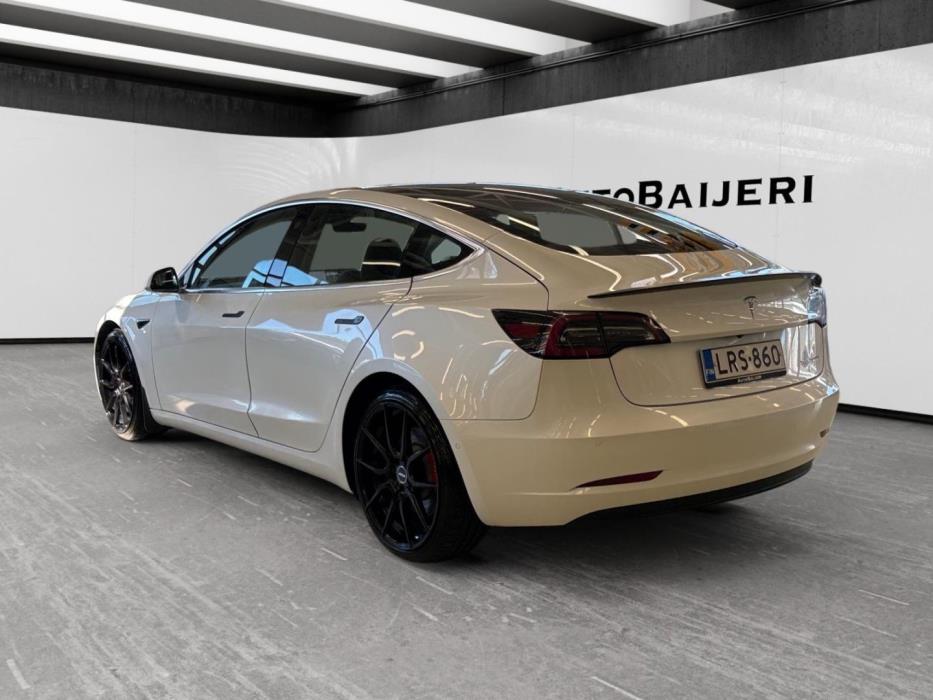 TESLA Model 3 2019