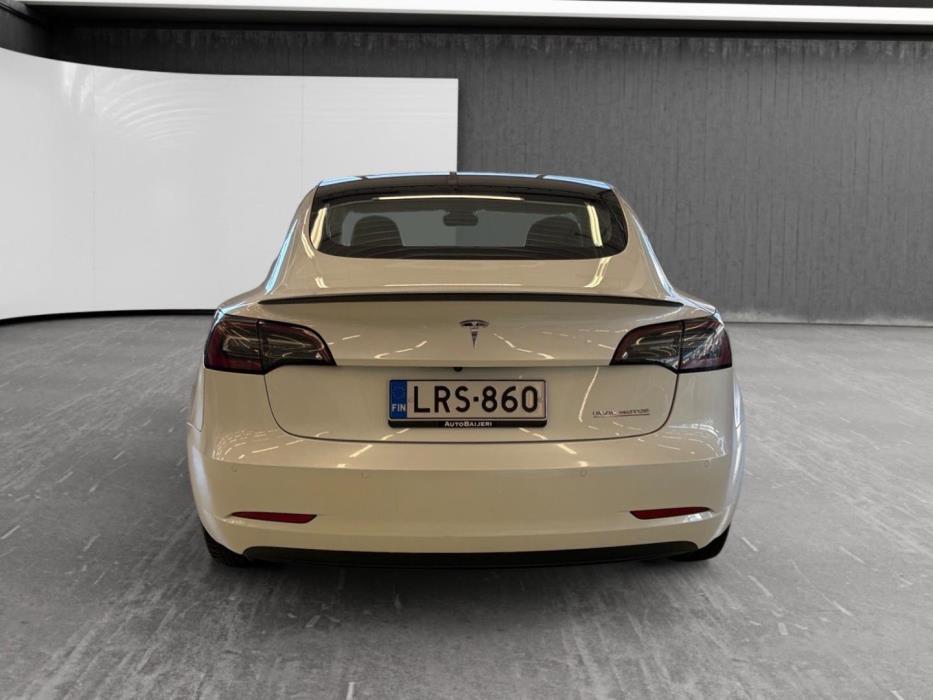 TESLA Model 3 2019