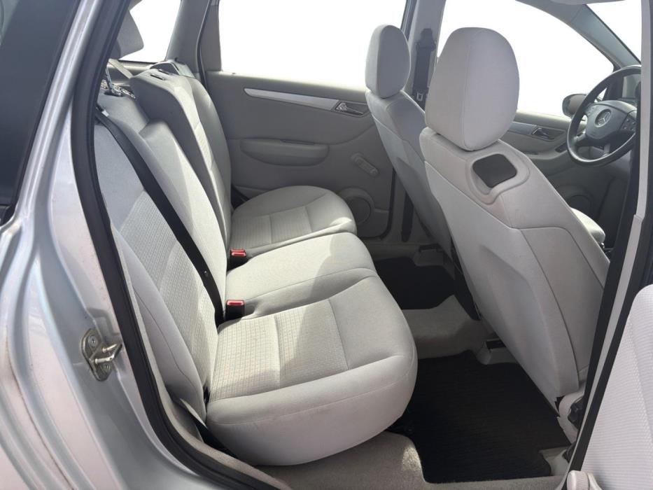 MERCEDES-BENZ B 2005