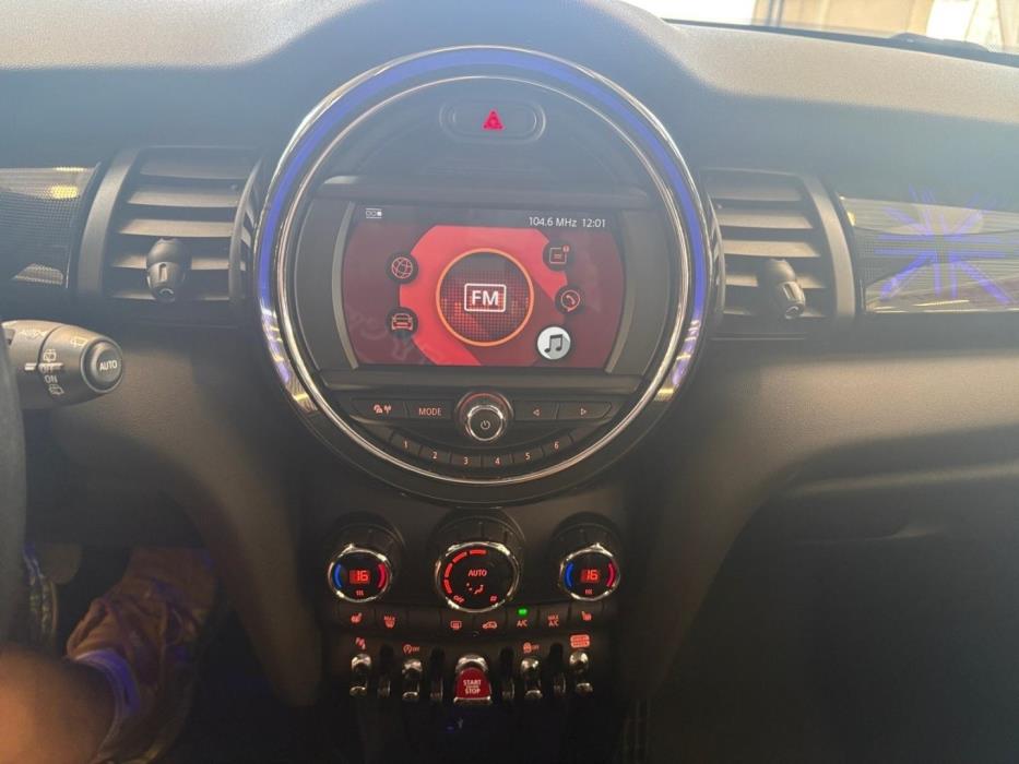MINI Cooper 2018
