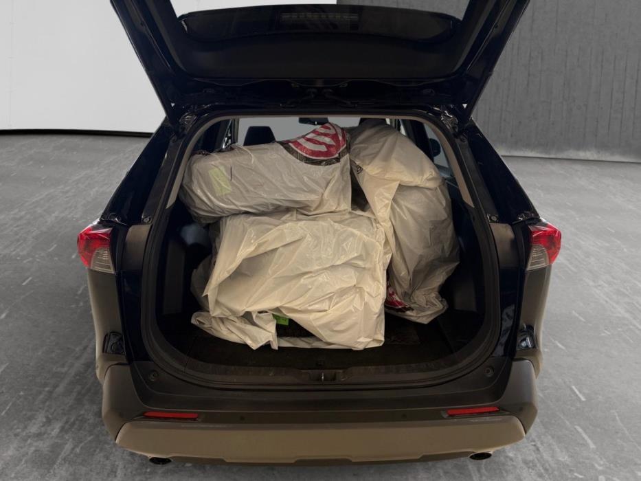 TOYOTA RAV4 2022