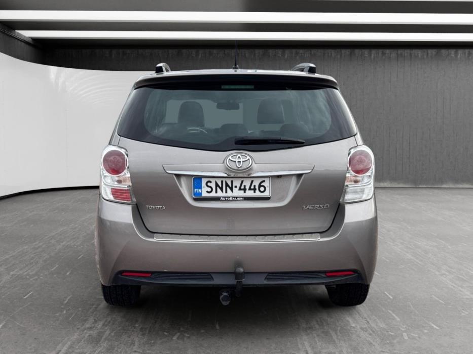 TOYOTA Verso 2015